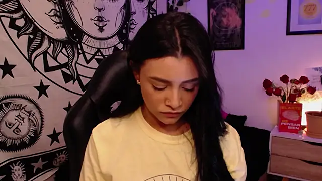 MarilynWhite  online show from 7, 11, 2025