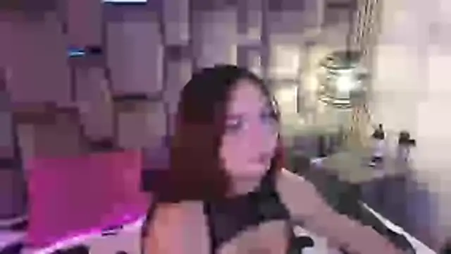 Snapshot of Mia2xsmith chatting on 14, 12, 2025 Mia2xsmith online show from 14, 12, 2025