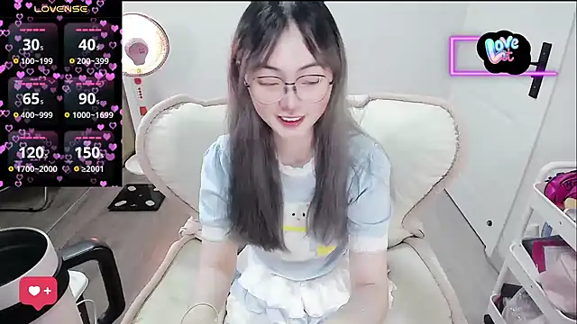 baby-yaya20 online show from 15, 2, 2026