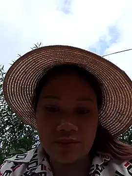 Snapshot of maymancute chatting on 16, 10, 2025 maymancute online show from 16, 10, 2025