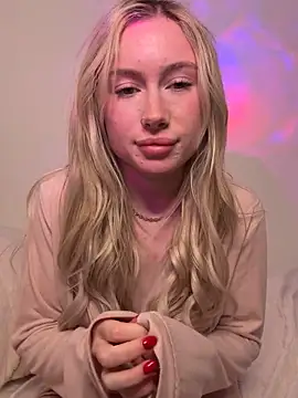 Snapshot of SexySaraxxoo chatting on 15, 11, 2025 SexySaraxxoo online show from 15, 11, 2025