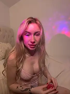 Snapshot of SexySaraxxoo chatting on 16, 11, 2025 SexySaraxxoo online show from 16, 11, 2025