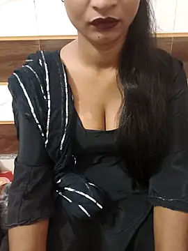 Itz Mayra  online show from 24, 10, 2025