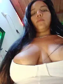 Snapshot of girlpee chatting on 22, 5, 2026 girlpee online show from 22, 5, 2026