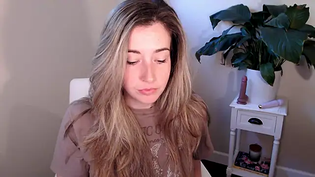 SuggestiveBehavior online show from 6, 10, 2025