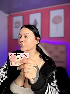 Snapshot of Megaan__More chatting on 18, 12, 2025 Megaan More online show from 18, 12, 2025