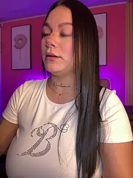 Snapshot of Megaan__More chatting on 9, 6, 2026 Megaan More online show from 9, 6, 2026
