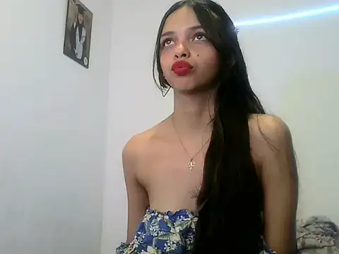 Snapshot of lucy_babyy chatting on 5, 11, 2025 lucy babyy online show from 5, 11, 2025