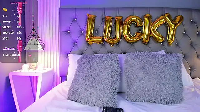 LunaBloomn online show from 17, 3, 2026