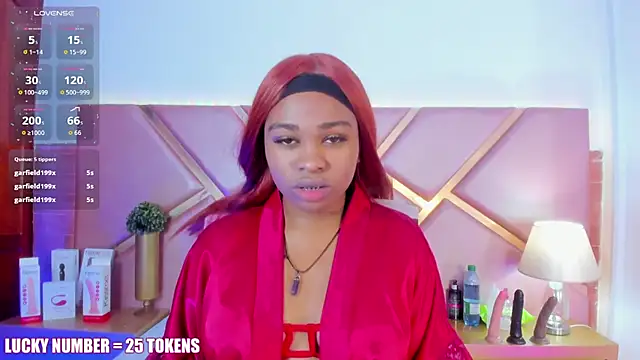 Snapshot of SophieSinclair chatting on 14, 2, 2026 SophieSinclair online show from 14, 2, 2026