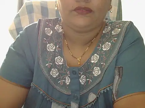 Snapshot of Nisha-telugu chatting on 7, 5, 2026 Nisha-telugu online show from 7, 5, 2026