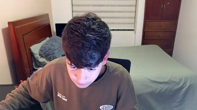 Snapshot of tightncuteass chatting on 28, 10, 2025 tightncuteass online show from 28, 10, 2025