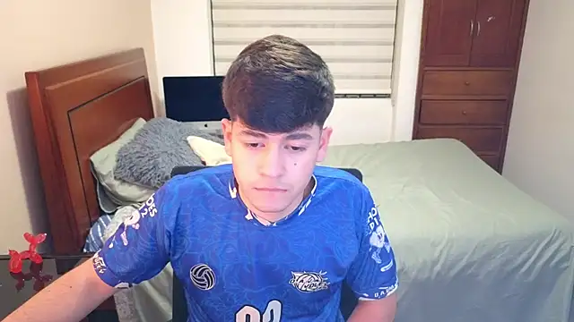 Snapshot of tightncuteass chatting on 29, 10, 2025 tightncuteass online show from 29, 10, 2025