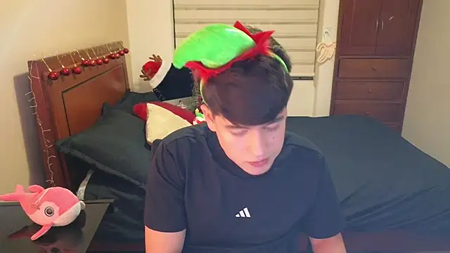 Snapshot of tightncuteass chatting on 8, 11, 2025 tightncuteass online show from 8, 11, 2025