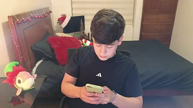 Snapshot of tightncuteass chatting on 10, 11, 2025 tightncuteass online show from 10, 11, 2025