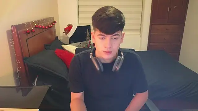 Snapshot of tightncuteass chatting on 15, 11, 2025 tightncuteass online show from 15, 11, 2025