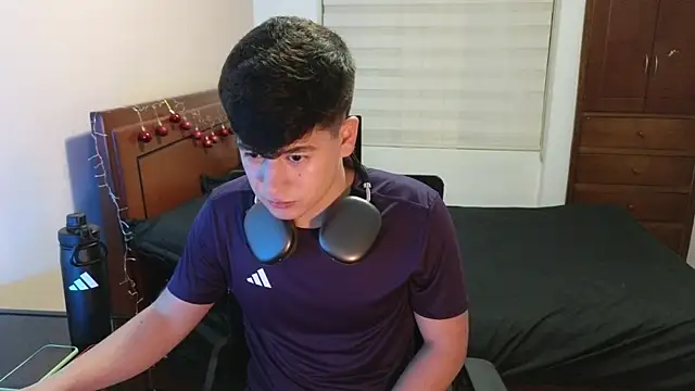 Snapshot of tightncuteass chatting on 21, 11, 2025 tightncuteass online show from 21, 11, 2025