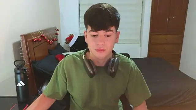 Snapshot of tightncuteass chatting on 24, 11, 2025 tightncuteass online show from 24, 11, 2025