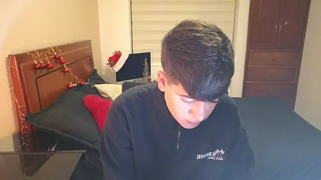 Snapshot of tightncuteass chatting on 27, 11, 2025 tightncuteass online show from 27, 11, 2025