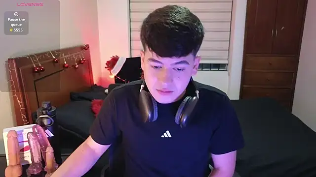 Snapshot of tightncuteass chatting on 1, 12, 2025 tightncuteass online show from 1, 12, 2025