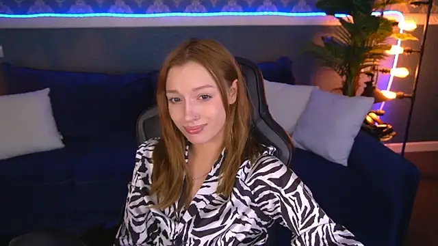 Snapshot of FoxyMayy chatting on 19, 7, 2026 FoxyMayy online show from 19, 7, 2026