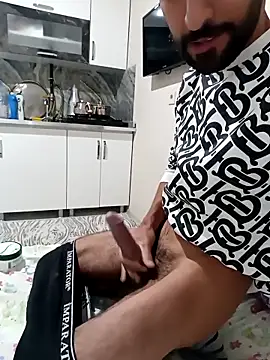 Snapshot of Favoriniz65 chatting on 8, 10, 2025 Favoriniz65 online show from 8, 10, 2025