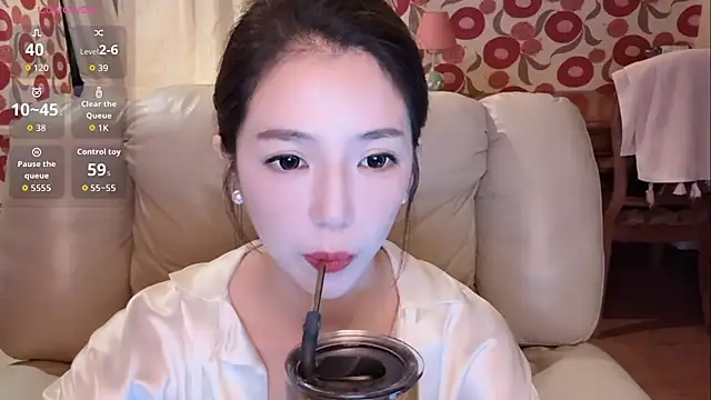 miss-lin online show from 6, 10, 2025