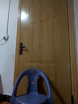 Snapshot of luy-xinh02 chatting on 8, 11, 2025 luy-xinh02 online show from 8, 11, 2025