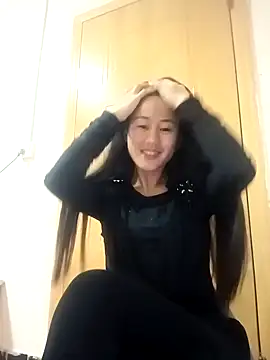 Snapshot of luy-xinh02 chatting on 13, 11, 2025 luy-xinh02 online show from 13, 11, 2025