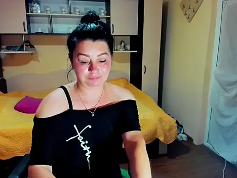Snapshot of Soffy_Skye chatting on 4, 6, 2026 Soffy Skye online show from 4, 6, 2026