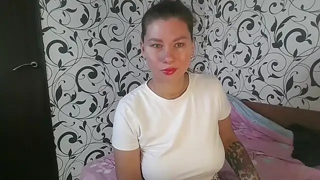 YourEmilie online show from 23, 10, 2025