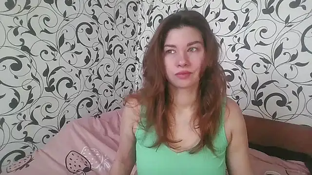 Snapshot of YourEmilie chatting on 12, 1, 2026 YourEmilie online show from 12, 1, 2026