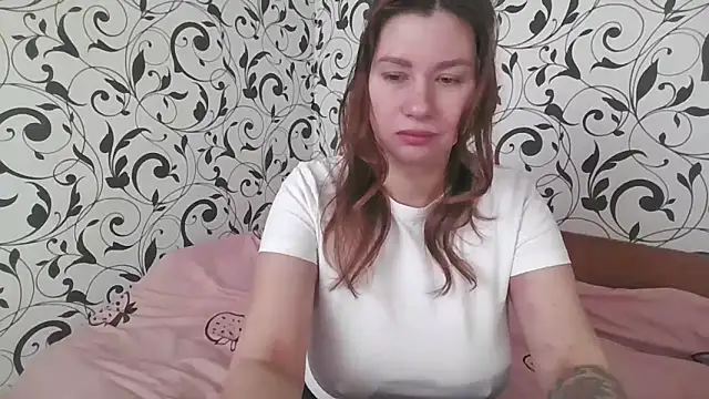 Snapshot of YourEmilie chatting on 3, 2, 2026 YourEmilie online show from 3, 2, 2026