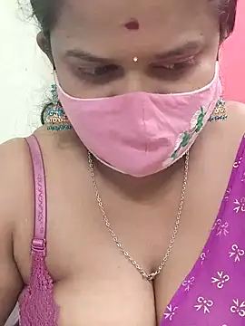 Snapshot of Diya_Rani chatting on 4, 10, 2025 Diya Rani online show from 4, 10, 2025