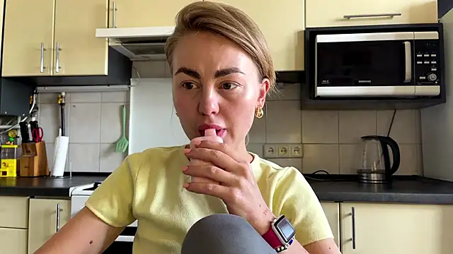 MartaLuna  online show from 7, 7, 2026