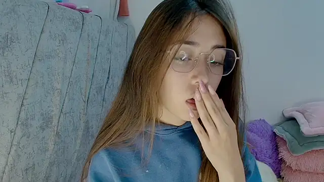 kimmy vegga2 online show from 19, 10, 2025