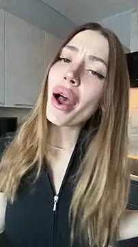 Snapshot of Elizabeth_Tay chatting on 12, 2, 2026 Elizabeth Tay online show from 12, 2, 2026