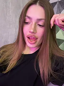 Elizabeth Tay online show from 17, 3, 2026