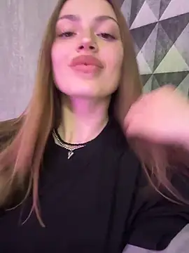 Elizabeth Tay online show from 29, 3, 2026