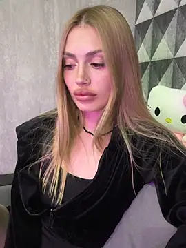 Elizabeth Tay online show from 20, 5, 2026
