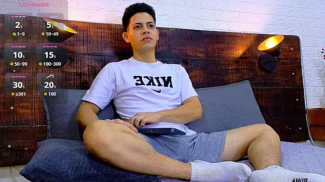 JhosuaVega online show from 3, 12, 2025