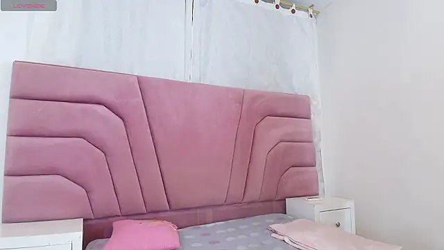 miajhonsonx online show from 23, 3, 2026