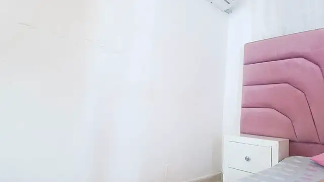 miajhonsonx online show from 25, 3, 2026