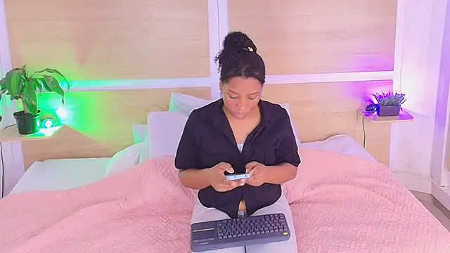 ValeryCortezm online show from 5, 2, 2026