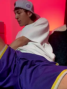 NaytonFreeman online show from 27, 11, 2025