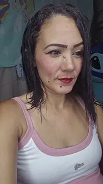 Snapshot of Lhia_ chatting on 28, 11, 2025 Lhia online show from 28, 11, 2025