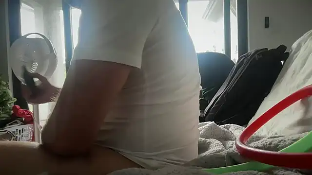 Snapshot of jasoncali305 chatting on 28, 2, 2026 jasoncali305 online show from 28, 2, 2026