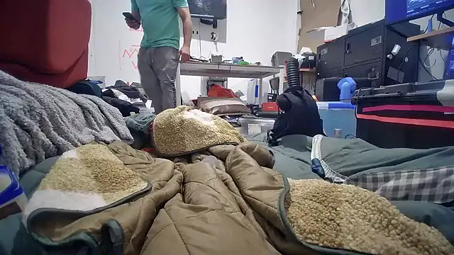 Snapshot of jasoncali305 chatting on 1, 3, 2026 jasoncali305 online show from 1, 3, 2026