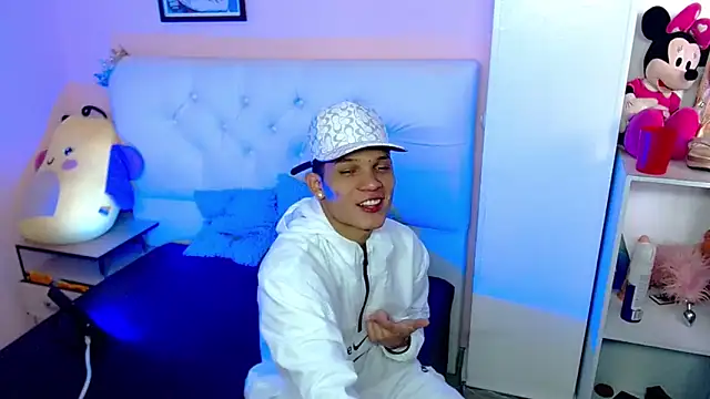 EL VENEZOLANO 22CM online show from 3, 10, 2025