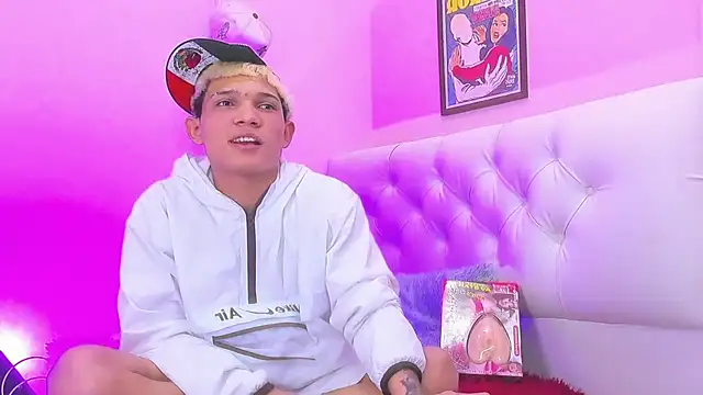 EL VENEZOLANO 22CM online show from 17, 12, 2025